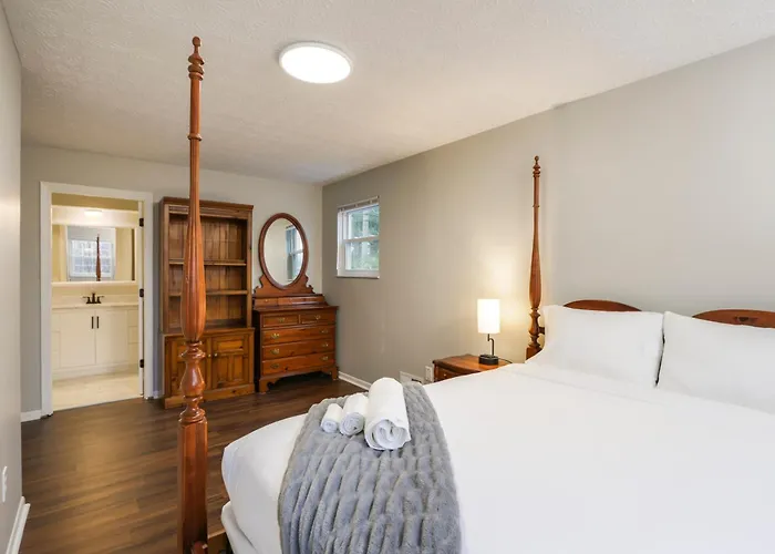 Spacious 4br Near Botanical Gardens Villa Columbus