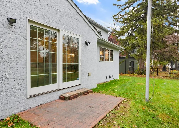 Spacious 4br Near Botanical Gardens